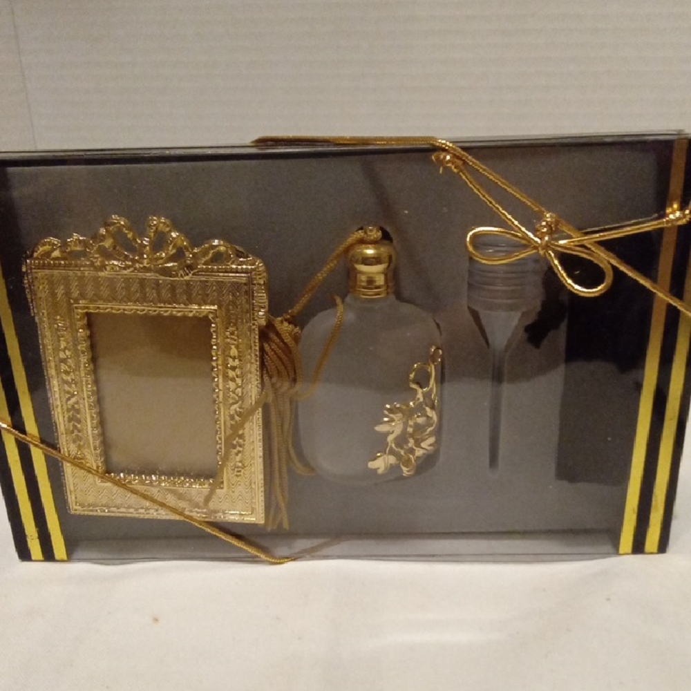 Vintage  Miniature Perfume Bottle Gift Set